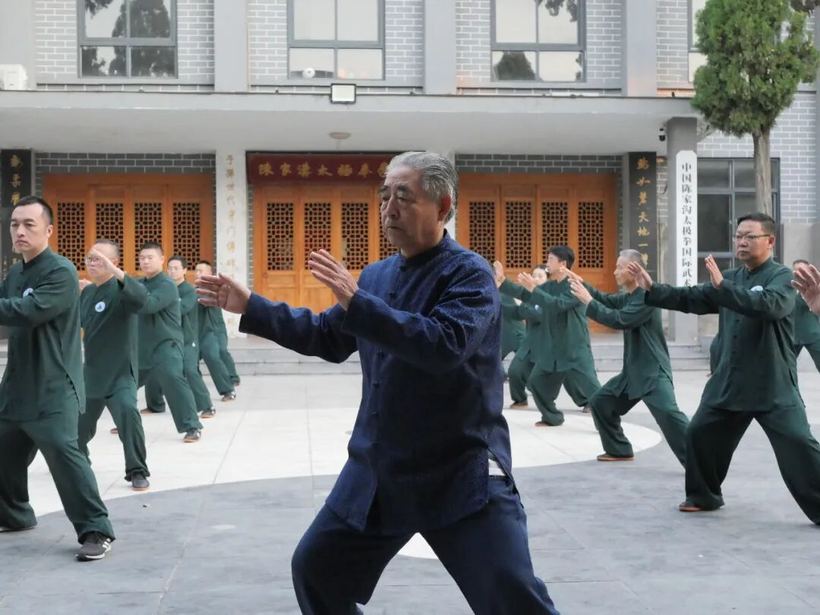 球歌读
子彌世代穿门傳理趣諧会赇人
缘成湯建久尊自男皇做剑太